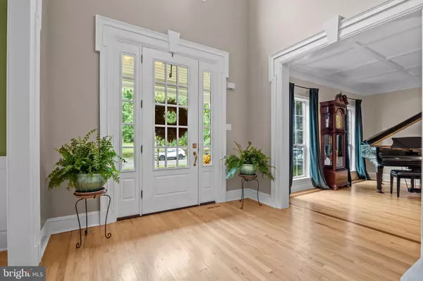 Yardley, PA 19067,389 TWIG LN