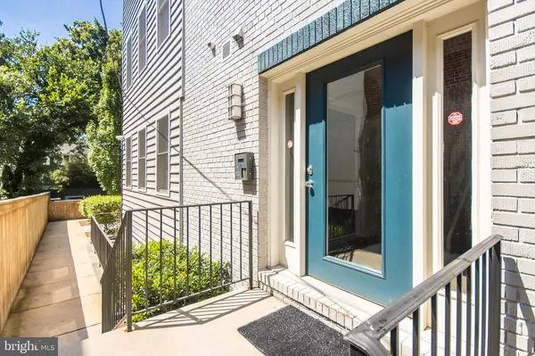 Washington, DC 20011,1340 NICHOLSON ST NW #4