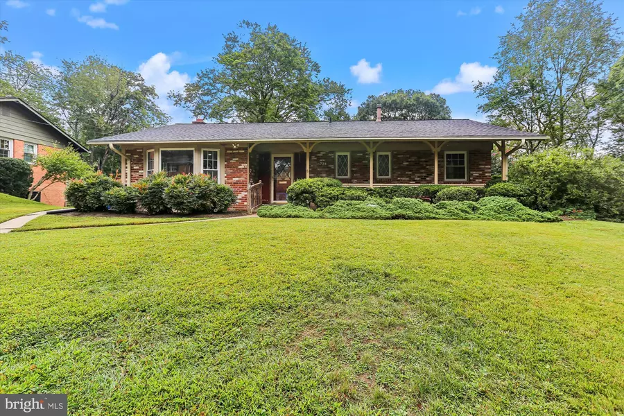 6724 SULKY LN, North Bethesda, MD 20852
