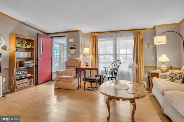 Carlisle, PA 17015,33 REDWOOD LANE