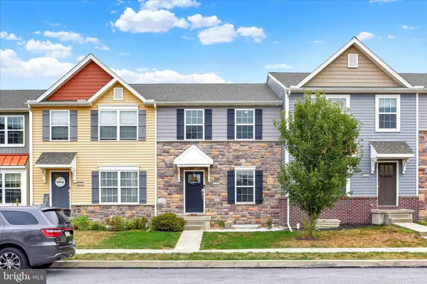 4245 WILD ORCHID LN, Enola, PA 17025