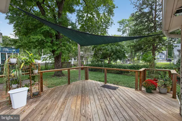 Colonial Beach, VA 22443,118 7TH ST