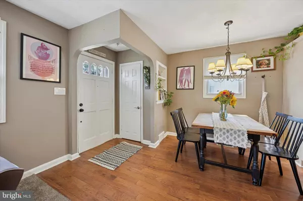 Barrington, NJ 08007,219 S MOORE AVE