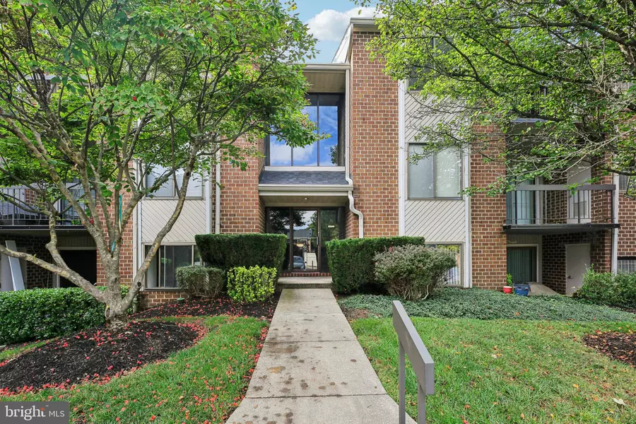 10 MULLINGAR CT #302, Lutherville Timonium, MD 21093