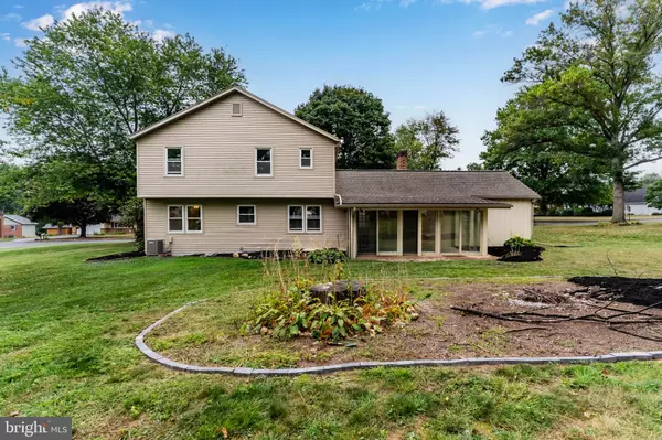 Mechanicsburg, PA 17055,908 KNEPPER DR