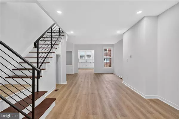 Philadelphia, PA 19126,6737 N SMEDLEY ST