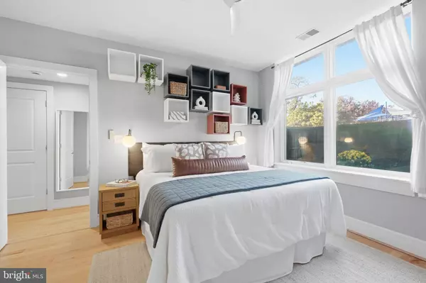 Washington, DC 20009,1654 EUCLID ST NW #102