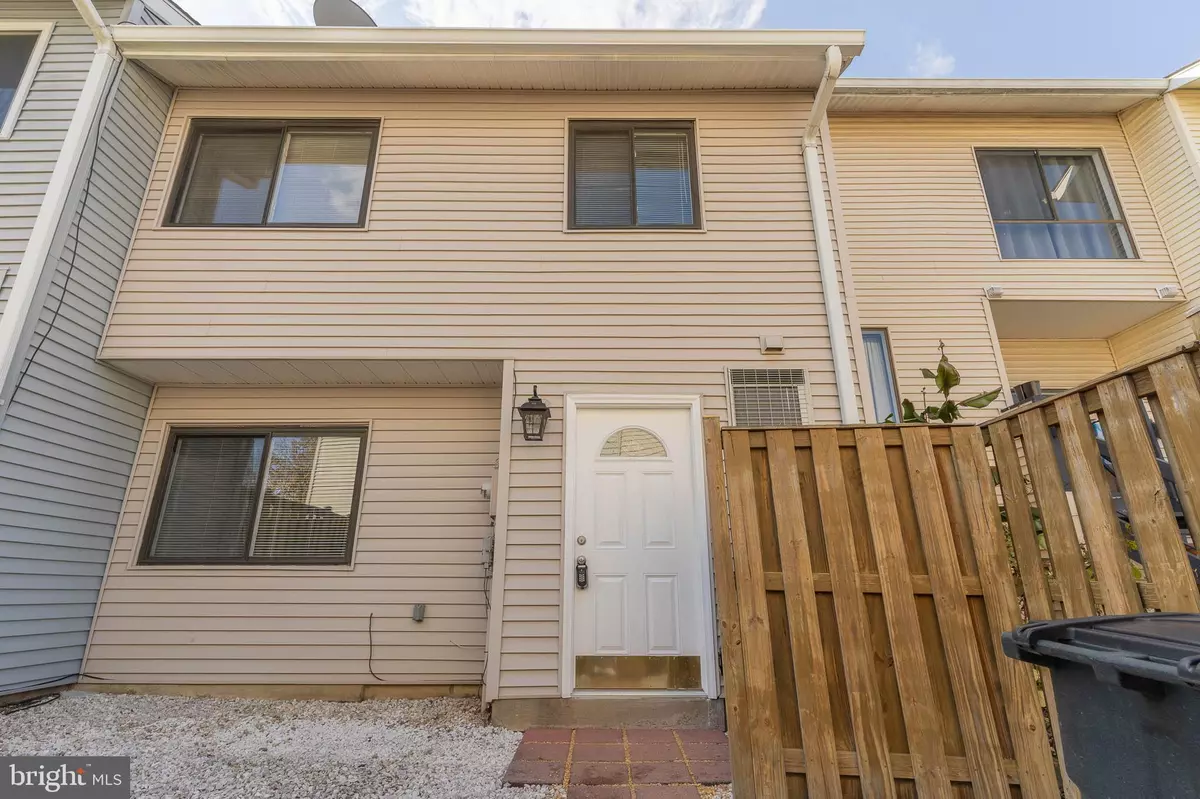 Alexandria, VA 22309,8708 VILLAGE SQUARE