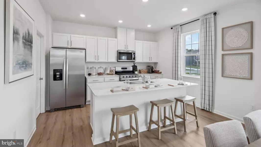 22 FAWCETT BLVD, Barnegat, NJ 08005