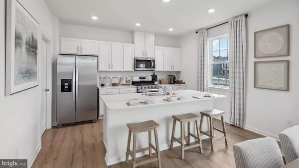 22 FAWCETT BLVD, Barnegat, NJ 08005