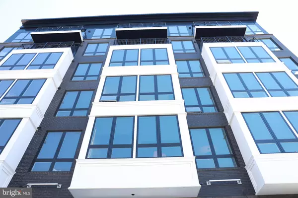 Philadelphia, PA 19147,1111 S BROAD ST #2BED/1BATH