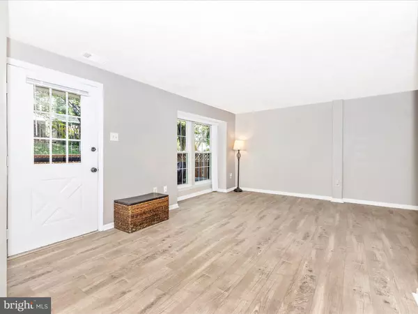 Gaithersburg, MD 20878,446 PALMSPRING DR