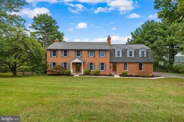 6 HUNT VALLEY VIEW TER, Phoenix, MD 21131