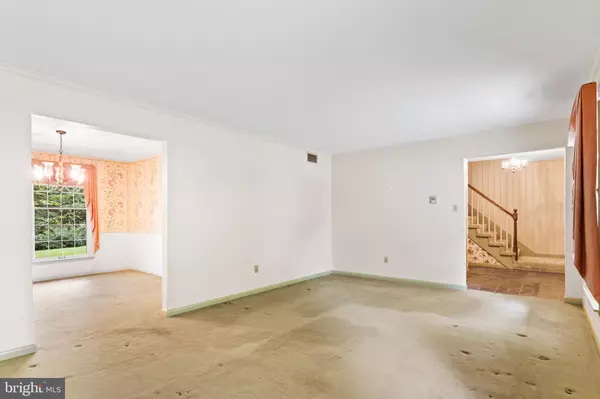 Mechanicsburg, PA 17055,25 FOREST DRIVE