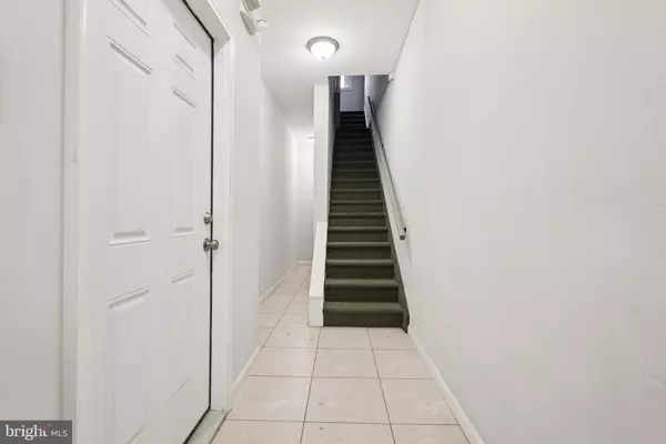 Norristown, PA 19401,1009 W MAIN ST