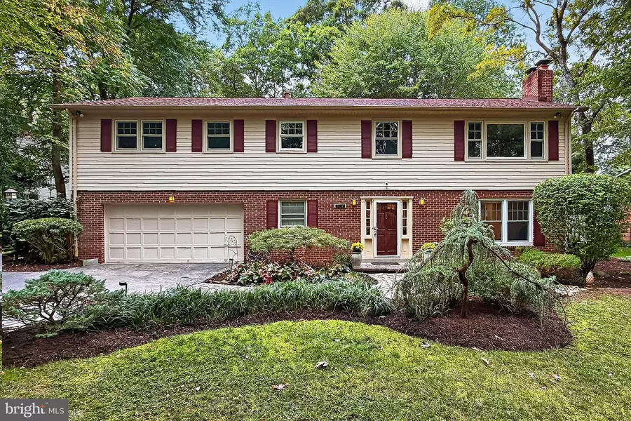 5112 CLINTON RD, Alexandria, VA 22312