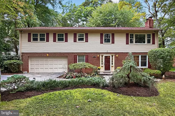 5112 CLINTON RD, Alexandria, VA 22312