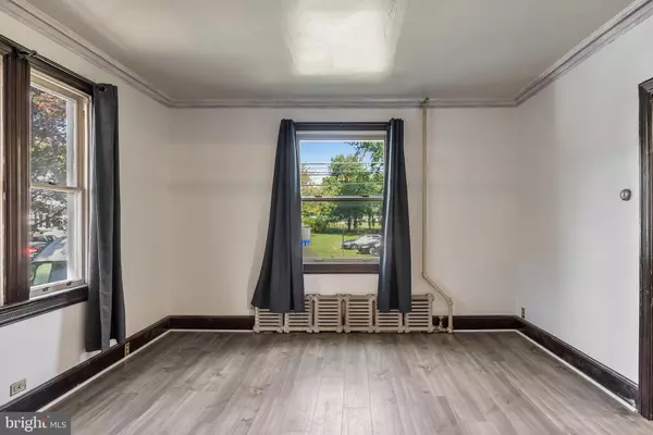 Magnolia, NJ 08049,130 E EVESHAM AVE