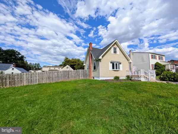 Horsham, PA 19044,240 ROBERTS AVE