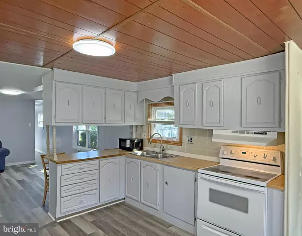 Rehoboth Beach, DE 19971,19627 QUEEN ST #22