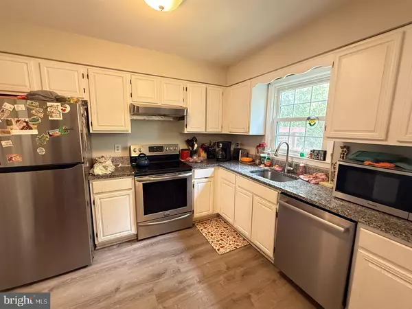 Woodbridge, VA 22192,12067 STALLION CT