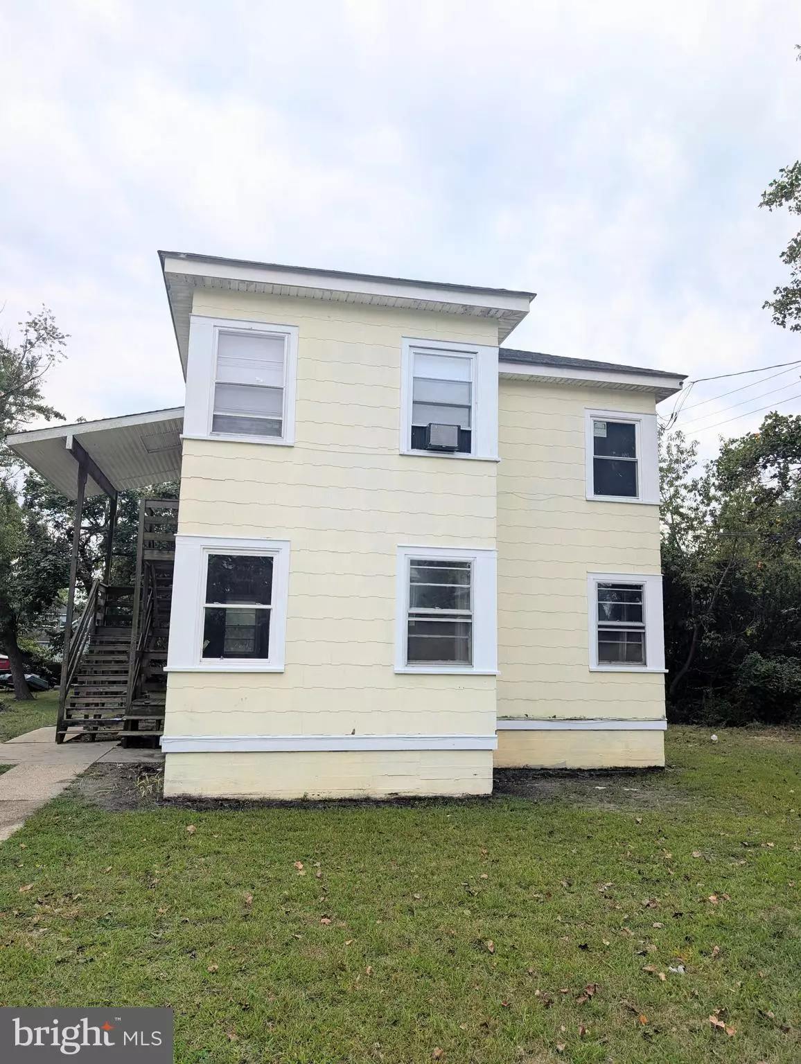 Millville, NJ 08332,215 FULTON ST