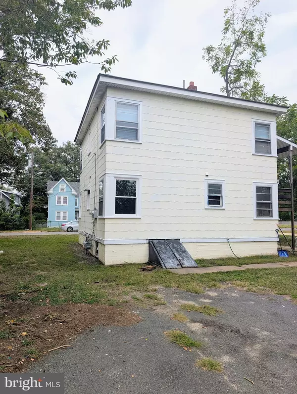 Millville, NJ 08332,215 FULTON ST