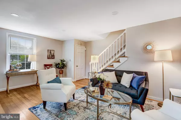 Arlington, VA 22206,4698 36TH ST S #A