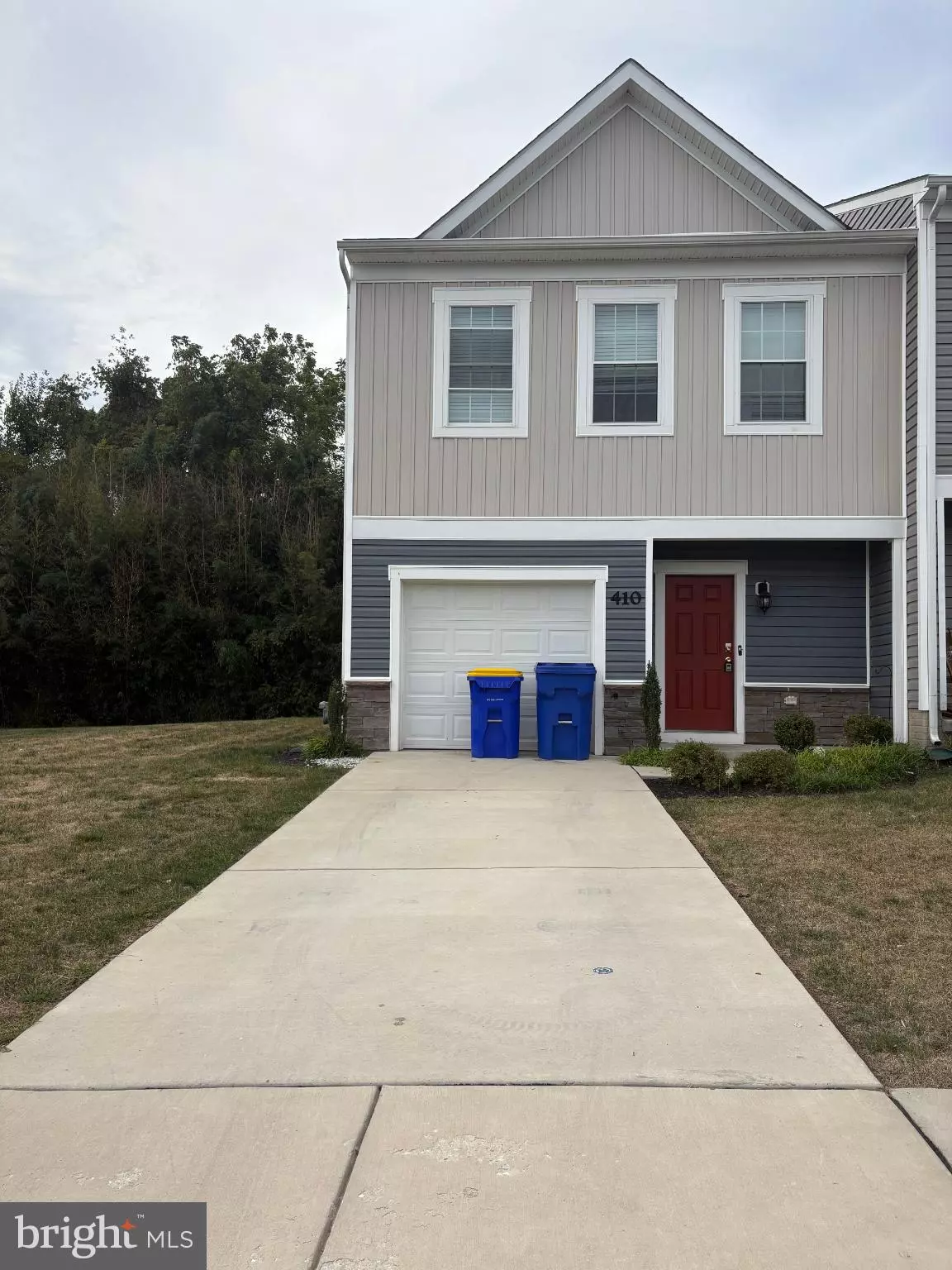 York, PA 17404,410 MAPLE RUN DR