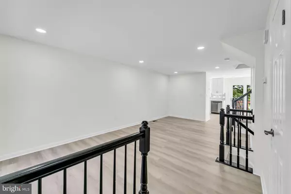 Alexandria, VA 22306,7804 GUM SPRINGS VILLAGE DR