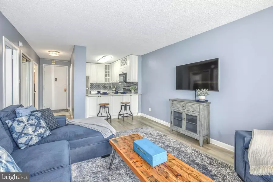 5225 POOKS HILL RD #607S, Bethesda, MD 20814