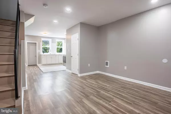 2830 N BAILEY ST, Philadelphia, PA 19132