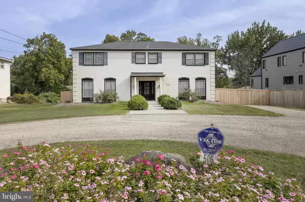 Wyndmoor, PA 19038,506 E GRAVERS LN