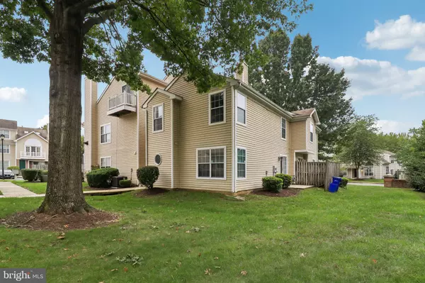 Bowie, MD 20716,16202 ELLIPSE TER #1-2