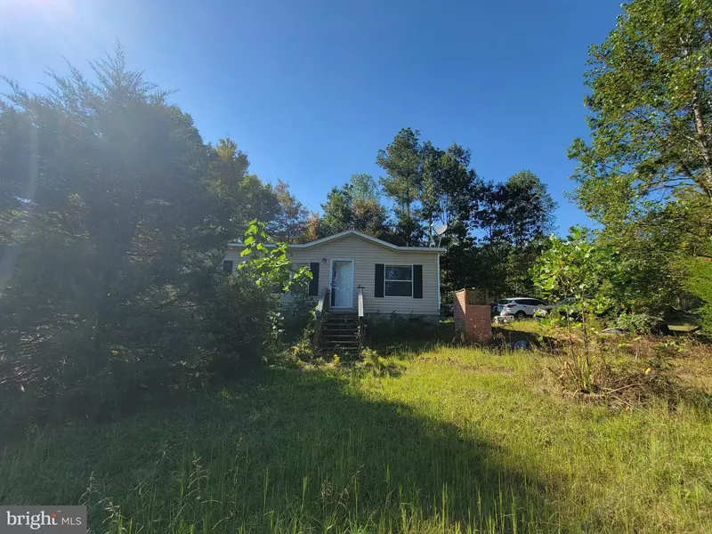 7778 BRIDGEPORT RD, Arvonia, VA 23004