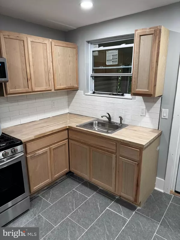 Camden, NJ 08104,1270 JACKSON ST