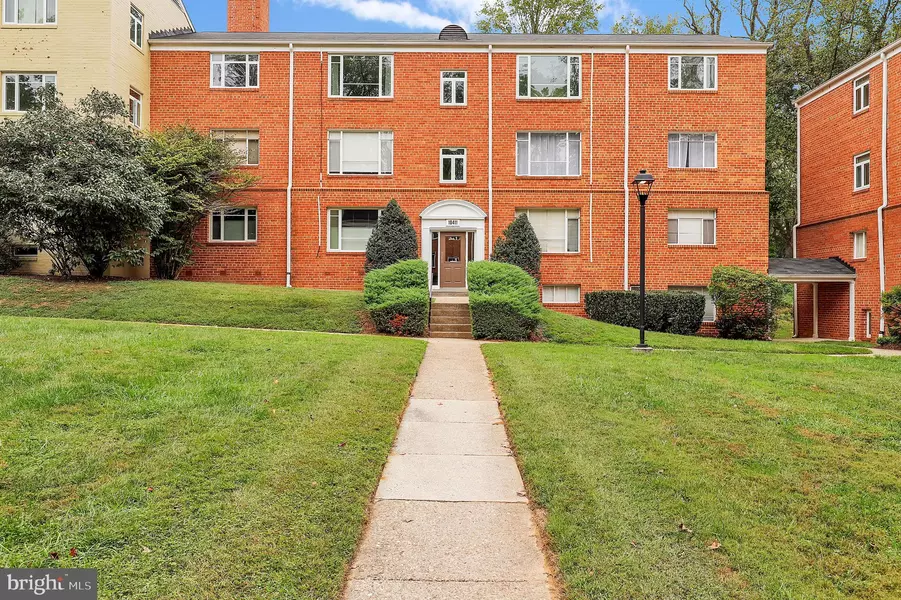 10411 MONTROSE AVE #301, Bethesda, MD 20814