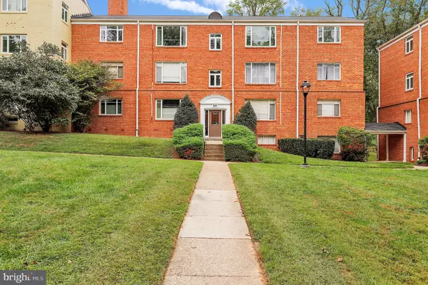 10411 MONTROSE AVE #301, Bethesda, MD 20814
