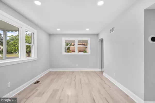 Voorhees, NJ 08043,605 E EVESHAM RD