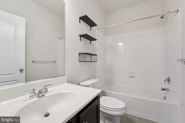 Hanover, MD 21076,2736 WESSEX CIR #035