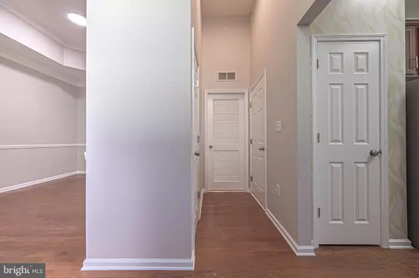 Absecon, NJ 08201,28 ABLES RUN DR