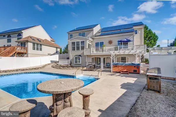 Little Egg Harbor Twp, NJ 08087,7 RIDGEWAY LN