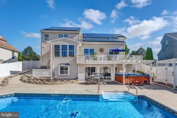 Little Egg Harbor Twp, NJ 08087,7 RIDGEWAY LN