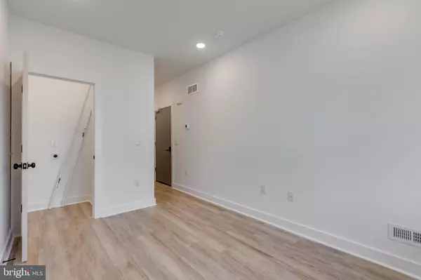 Philadelphia, PA 19104,3842 FAIRMOUNT AVE #1