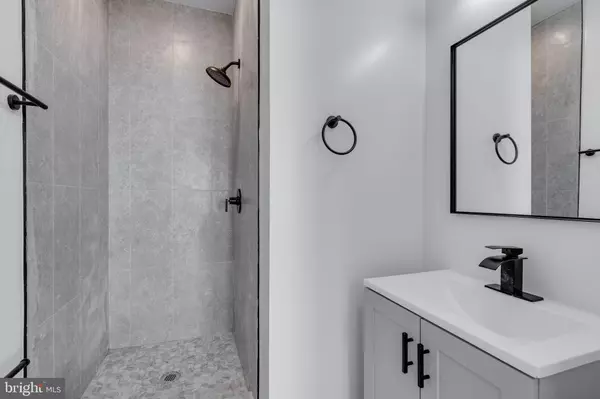 Philadelphia, PA 19104,3842 FAIRMOUNT AVE #3