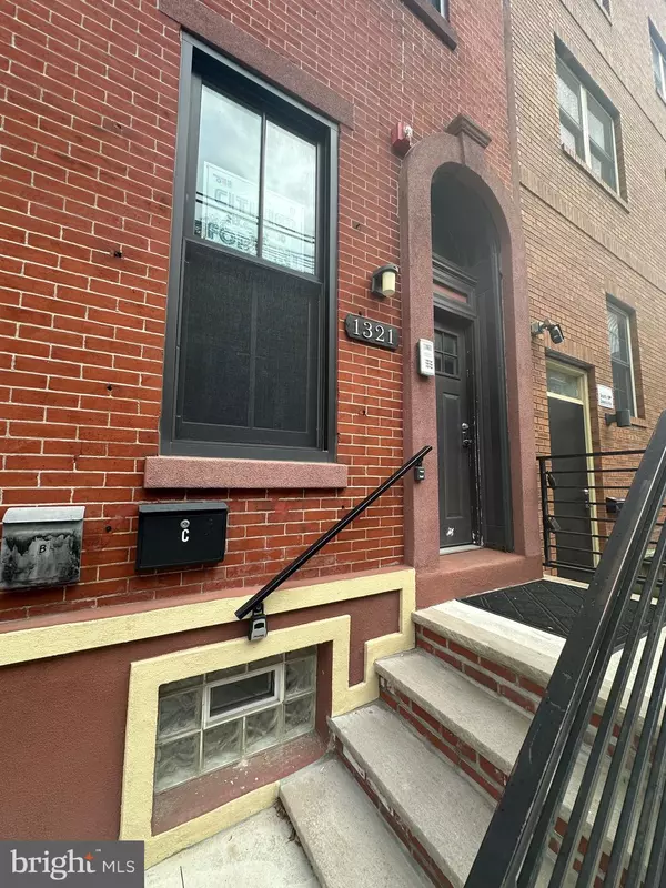 Philadelphia, PA 19122,1321 N FRANKLIN ST #A