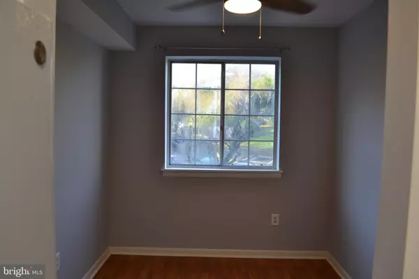 Woodbridge, VA 22192,1523 COLONIAL DR #201