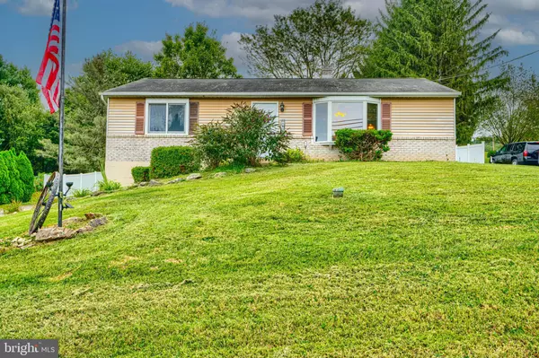 661 S DUKE ST,  Red Lion,  PA 17356