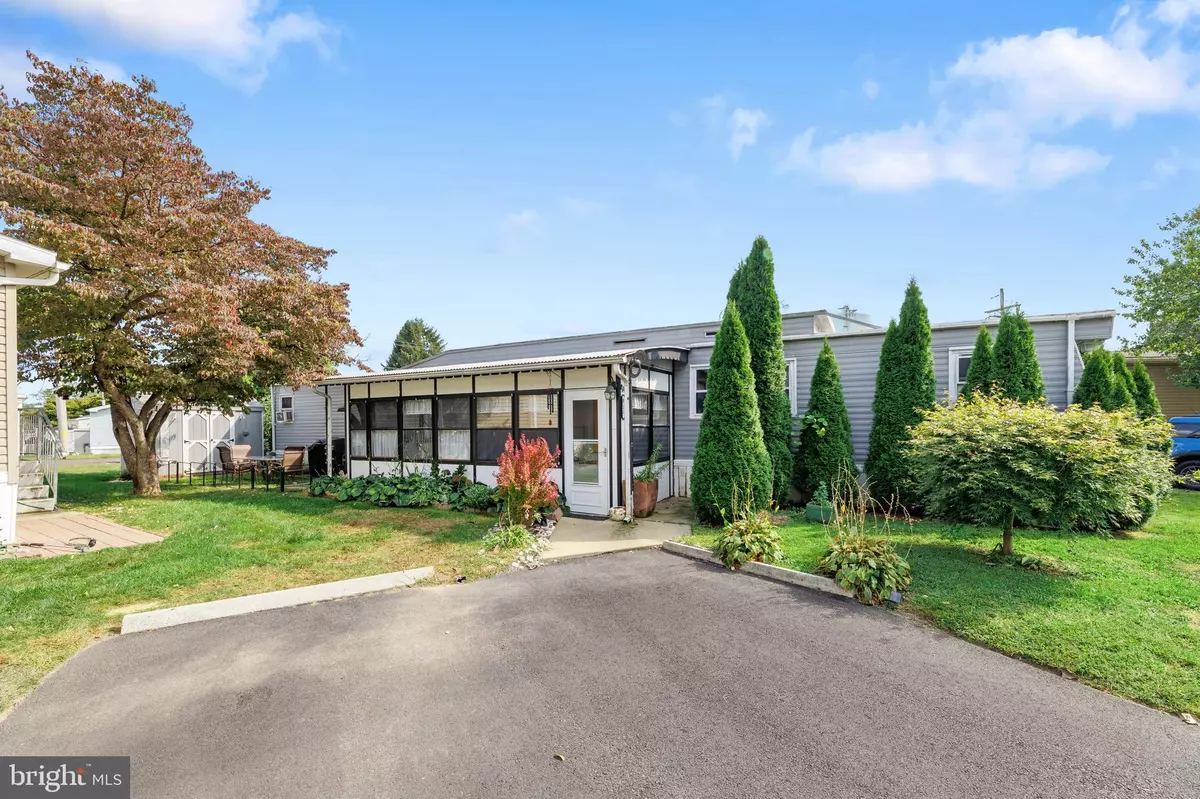 Feasterville Trevose, PA 19053,2304 BROWNSVILLE RD #P11