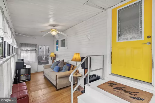 Feasterville Trevose, PA 19053,2304 BROWNSVILLE RD #P11